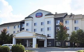 Fairfield Inn And Suites By Marriott Strasburg Shenandoah Valley